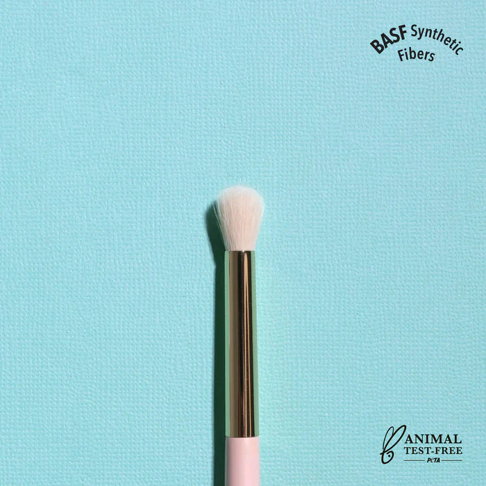 Defined Crease Brush Moira