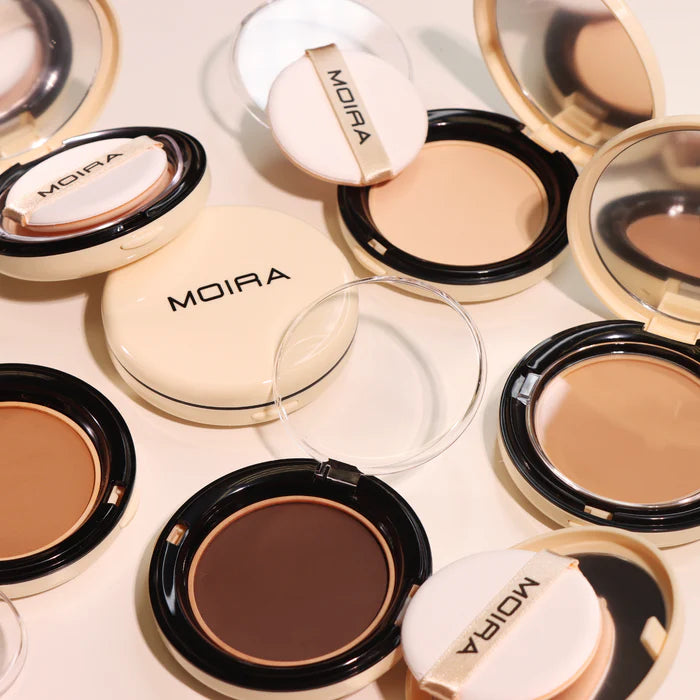 Complete Wear Powder Foundation Moira