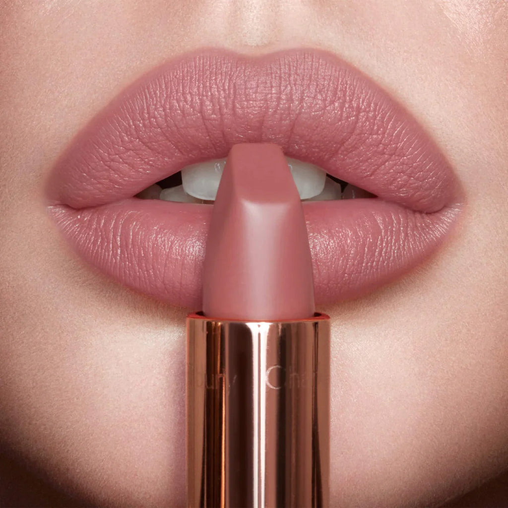 Matte Revolution Hydrating Lipstick Charlotte Tilbury Labial En Barra
