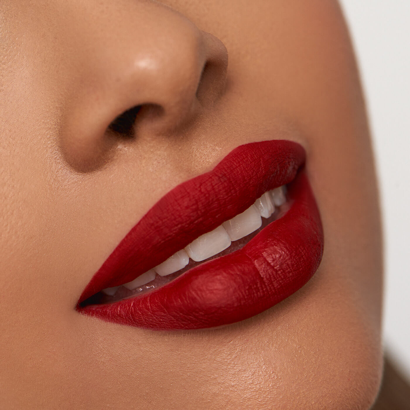 Matte Lip Color Arantza