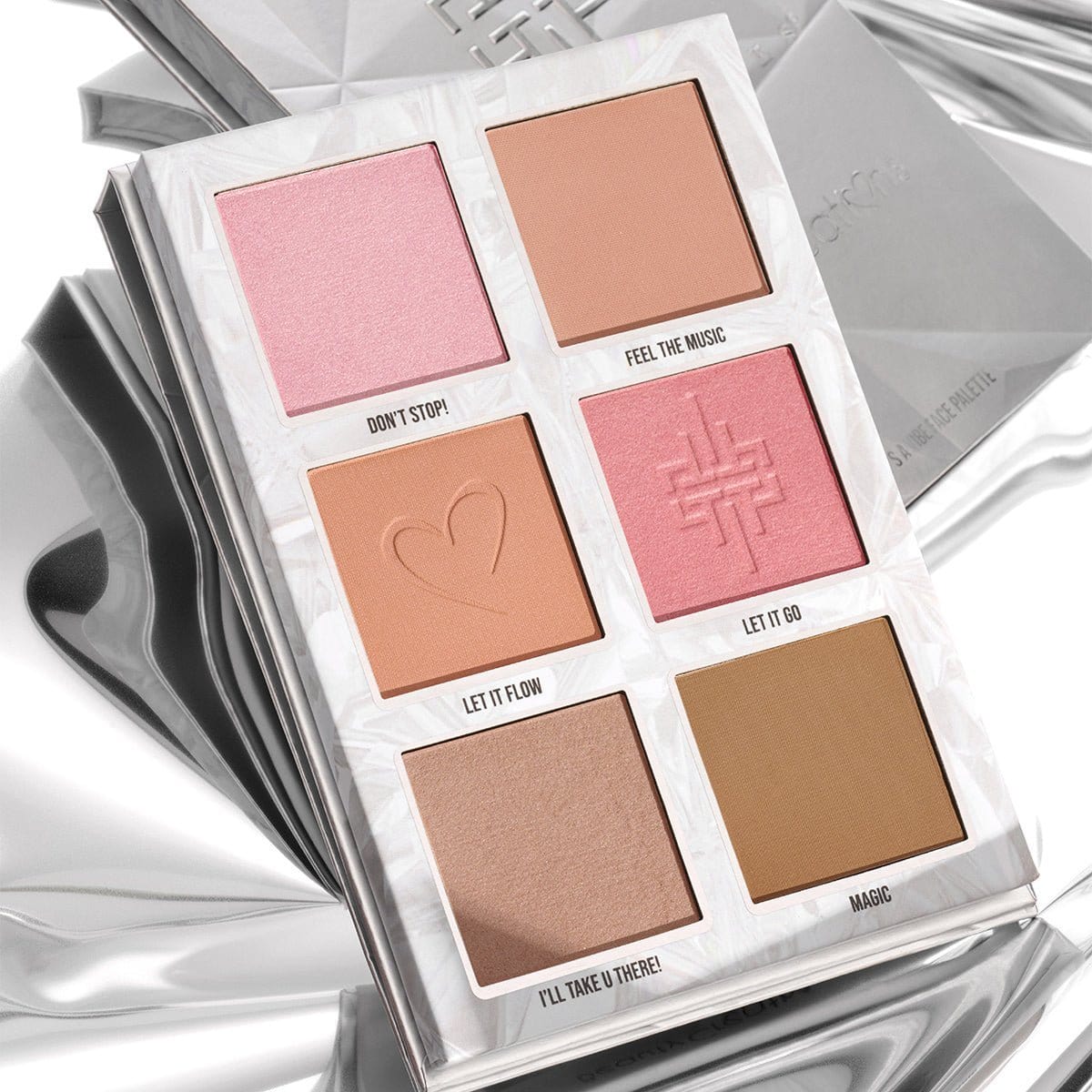 It's a Vibe Face Palette Luis Torres x Beauty Creations vol.2